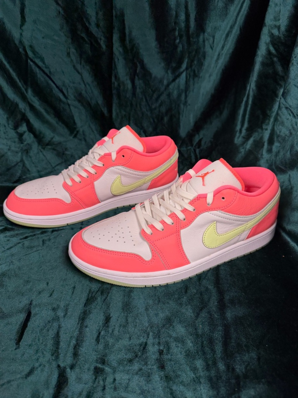 2023 Air Jordan 1 Low SE ‘Lava Glow’ - Picture 2 of 6